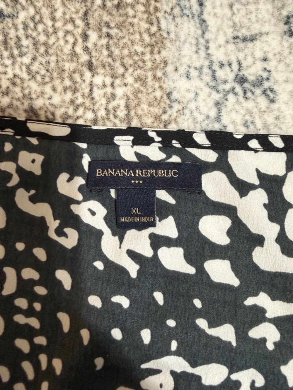 Banana Republic Womens Black & White Patterned Sleeveless Blouse XL - Picture 2 of 4